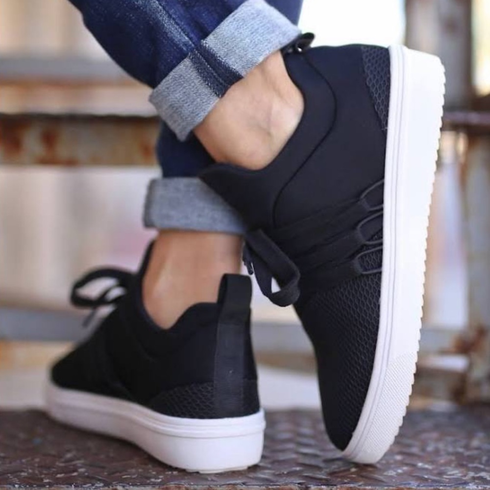 Steve Madden Lancer Sneakers